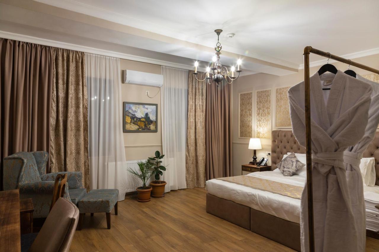 Omart Hotel - Gallery Tbilisi ภายนอก รูปภาพ