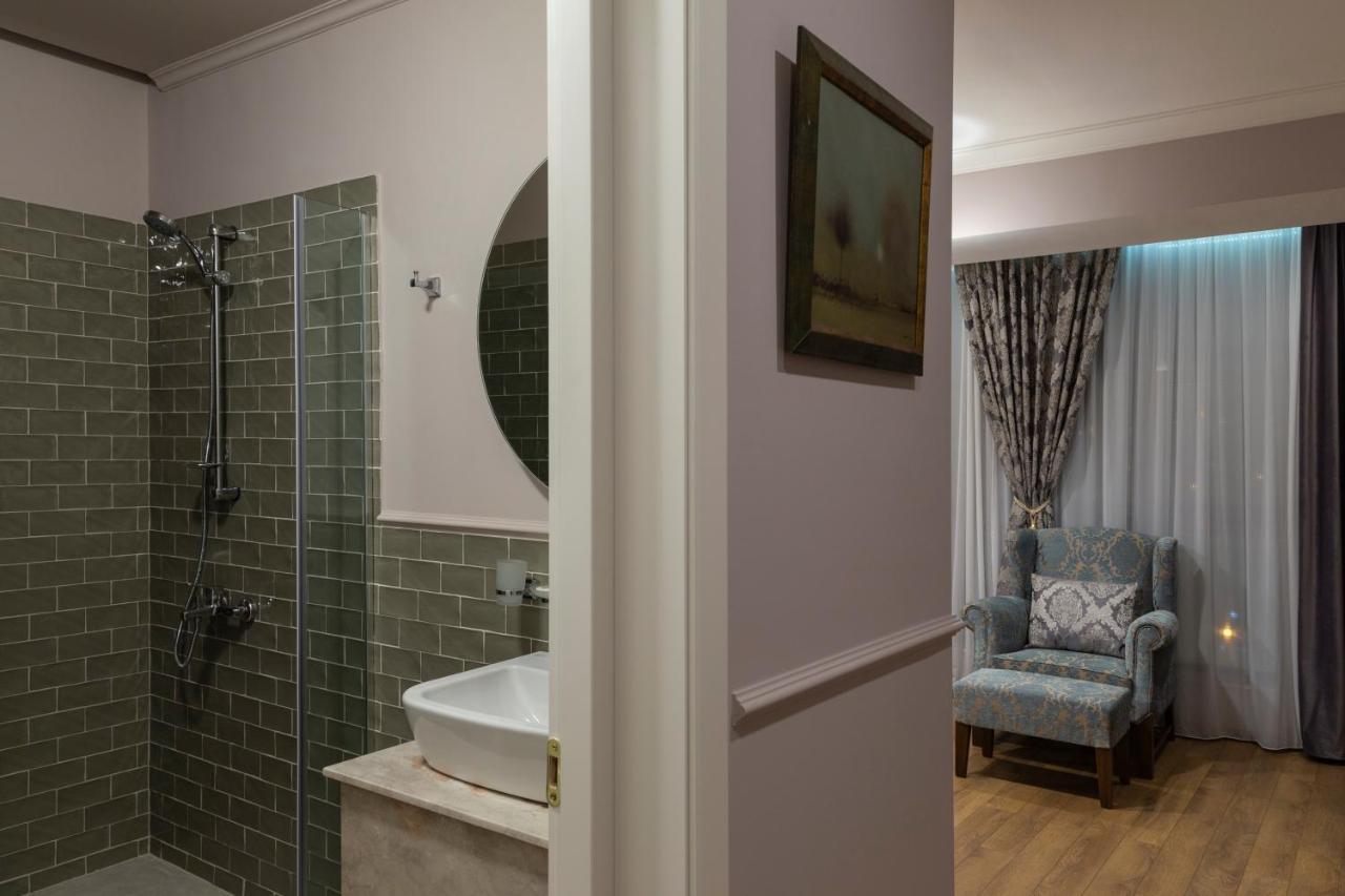 Omart Hotel - Gallery Tbilisi ภายนอก รูปภาพ