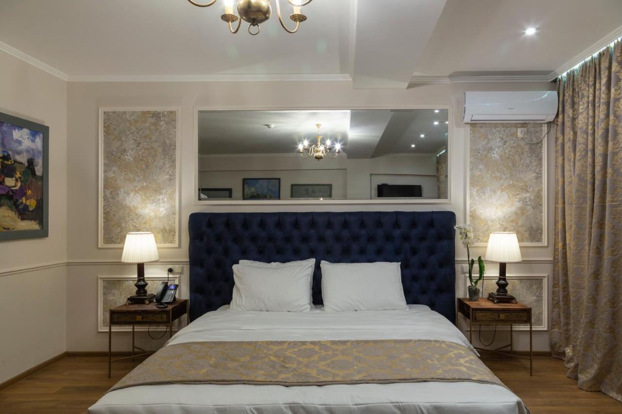 Omart Hotel - Gallery Tbilisi ภายนอก รูปภาพ