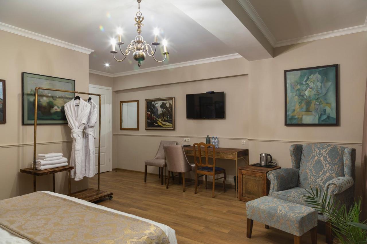 Omart Hotel - Gallery Tbilisi ภายนอก รูปภาพ