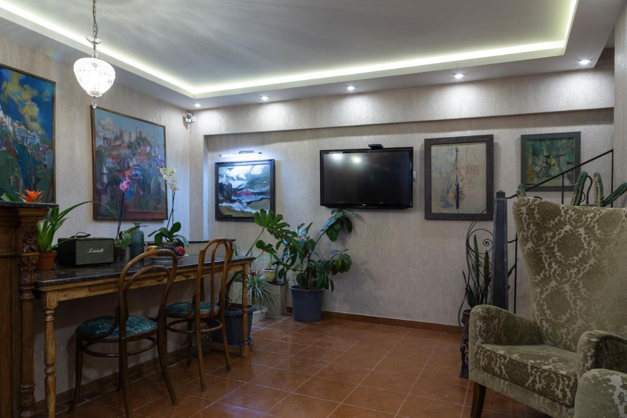 Omart Hotel - Gallery Tbilisi ภายนอก รูปภาพ